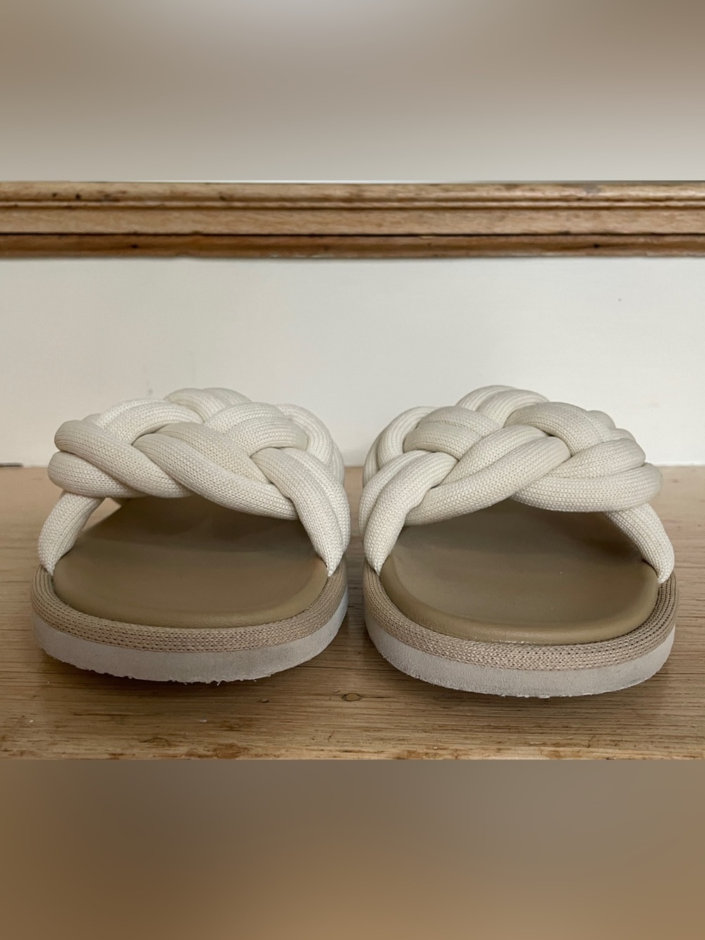Rothy’s The Summer Sandal Braided Knotted Slide White Sand Cream Tan 8.5 GUC - Picture 2 of 9